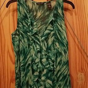 New York & Company Tops - New York & company sleeveless top size 6 New York & Company Tops - New York & company sleeveless top size 6